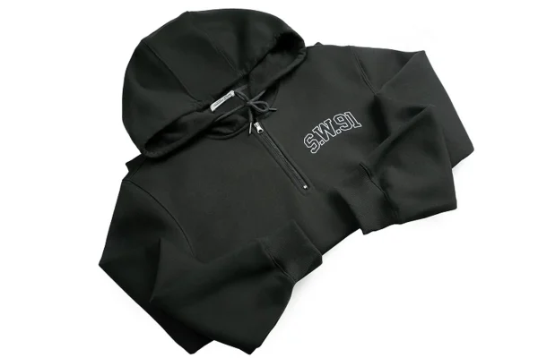 cách gấp áo hoodie